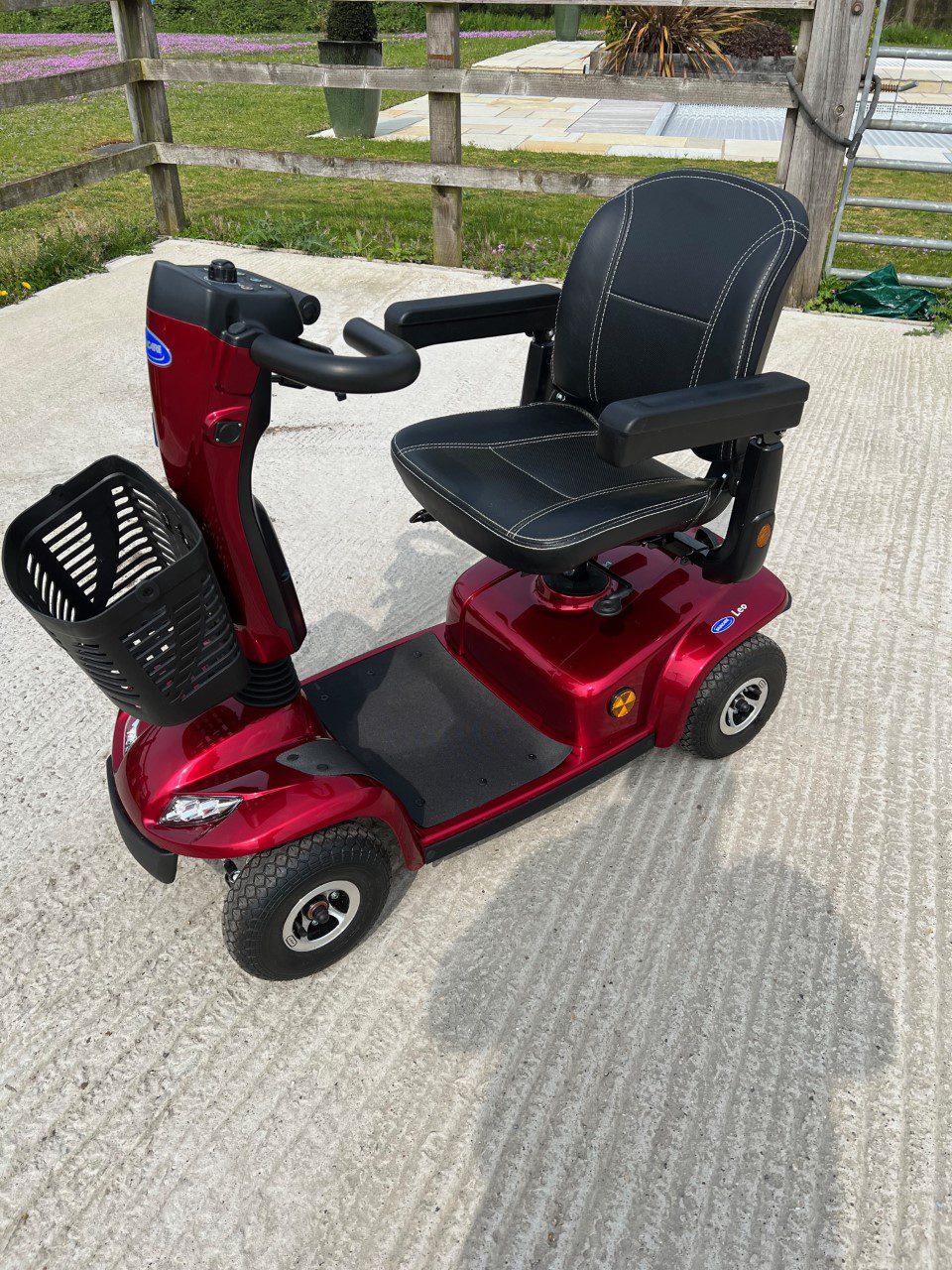 Invacare Leo Red - Image 2
