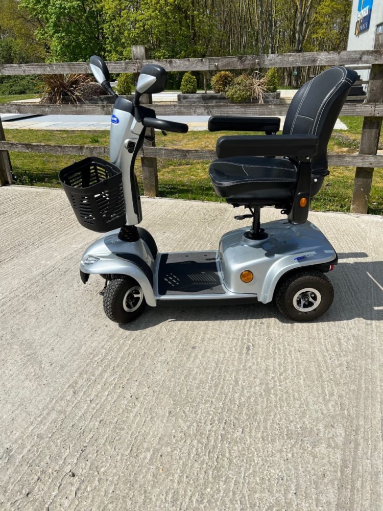 Invacare Leo Mobility Scooter - Image 3